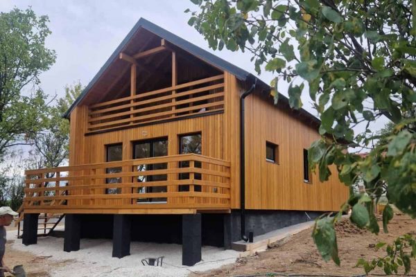 family-plus-kuca-na-sprat-9